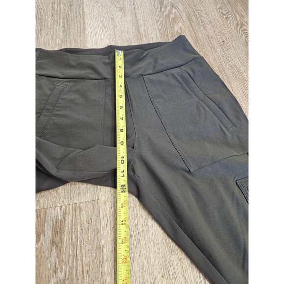 Athleta Women's Green Headlands Hybrid Cargo Pants Size 10 - Picture 6 of 8